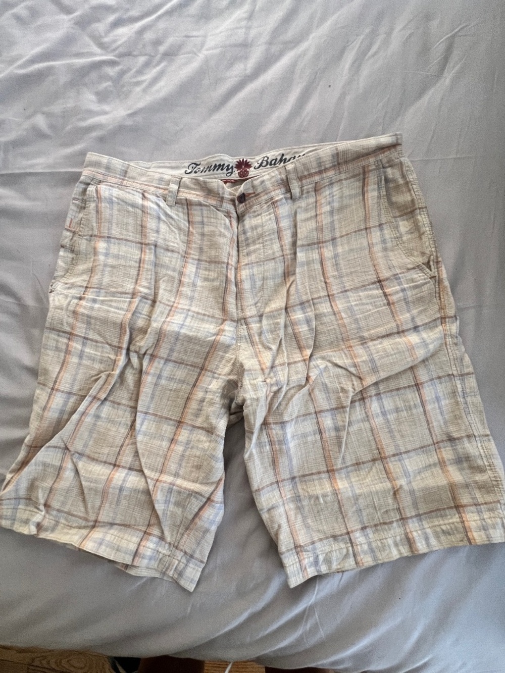 Tommy Bahama plaid linen shorts, size 36 , excellent condition